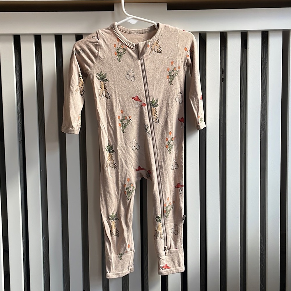 Kyte Baby Zippered Romper in Harry Potter print Herbology, 6-12m.